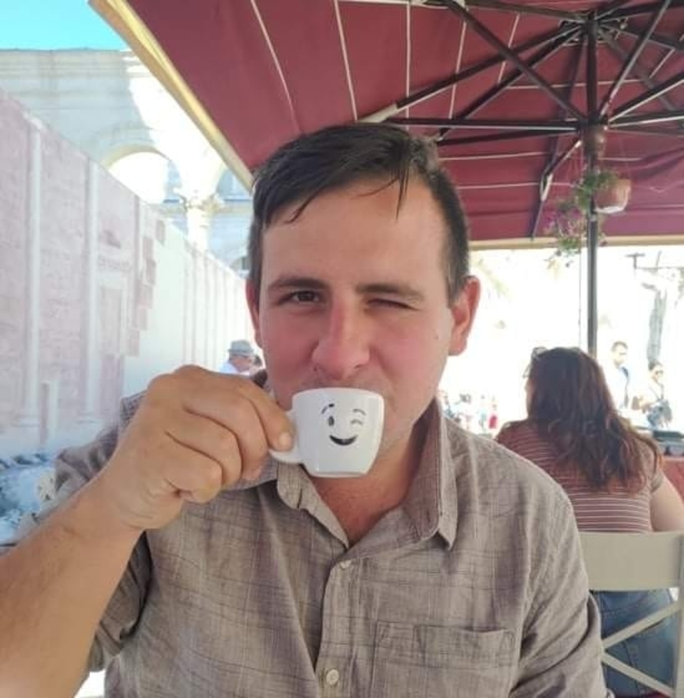 Meet your Posher, Robert